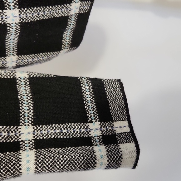 J Jill Black White Plaid Buffalo Check Cozy Knit Long Sleeve Pullover Sweater M - Picture 8 of 16